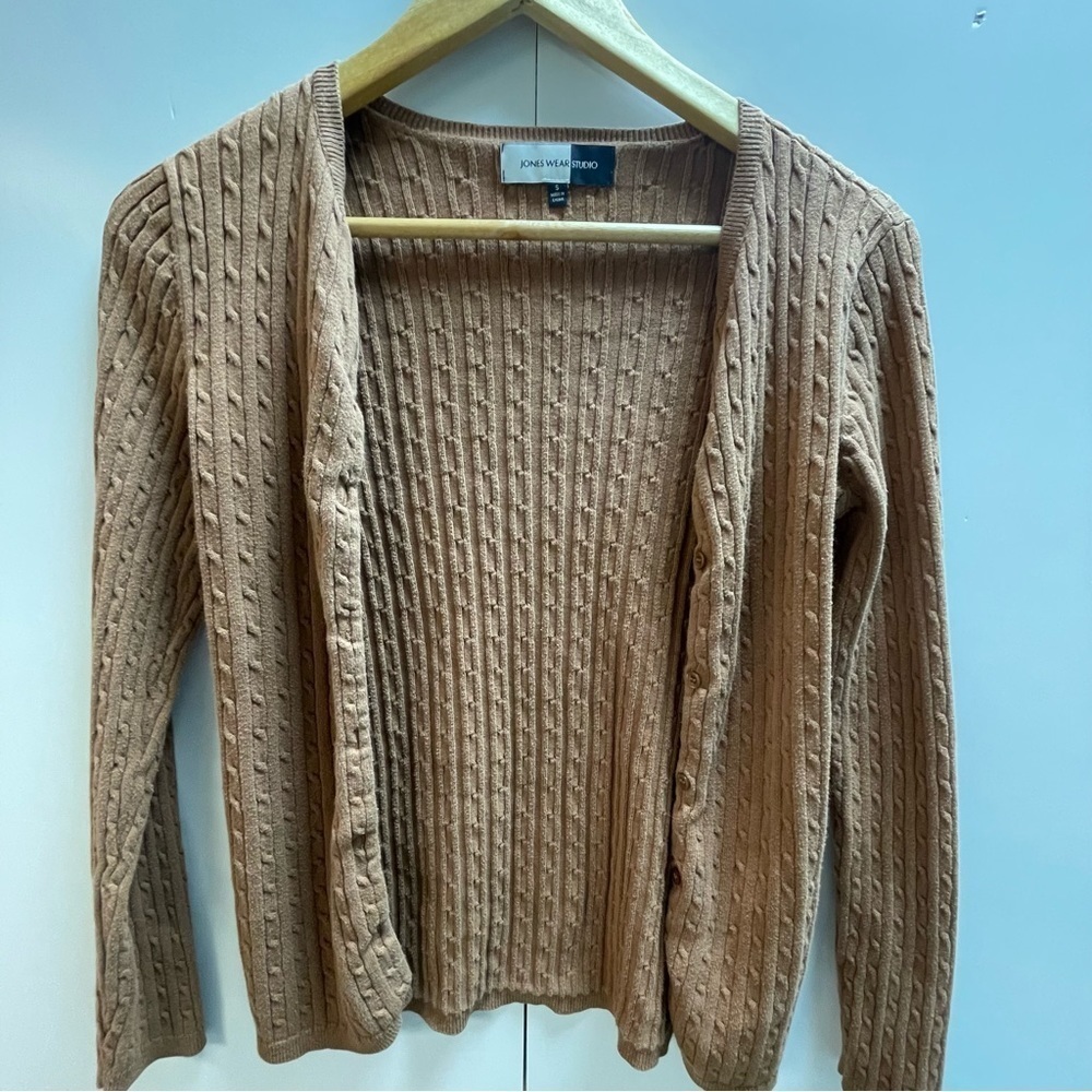JONES WEAR STUDIO rib knit button up cardigan size small